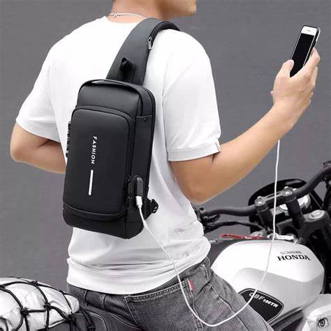 BOLSO ANTI ROBO DE CUERO CON USB